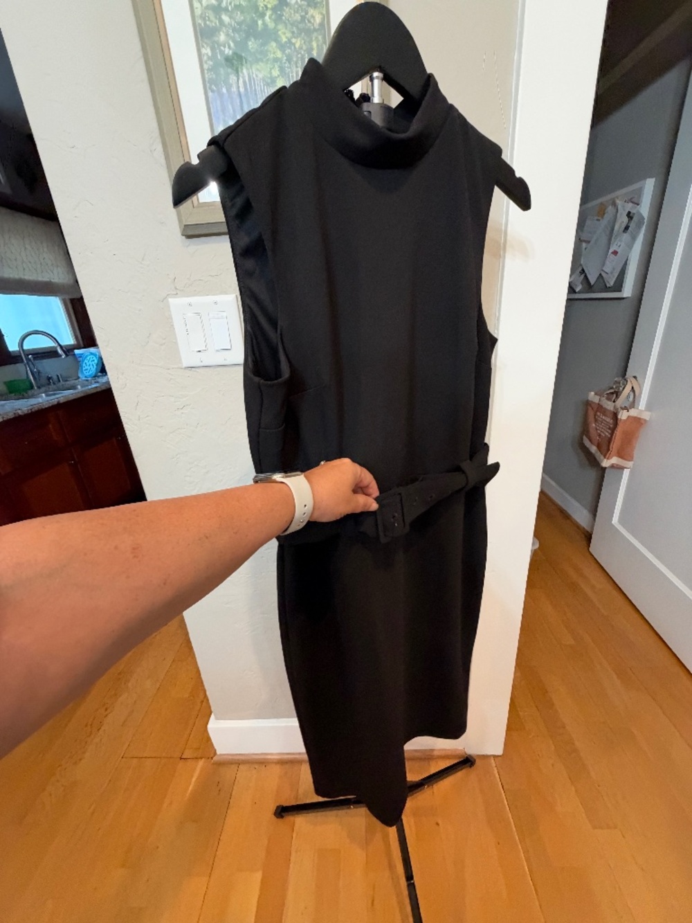Express Black Mock Neck Sleeveless Belted Sheath Dress NWOT Size Large Petite